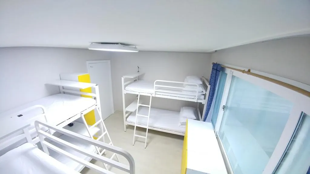 Hause Itaewon Hostel Seoul South Korea